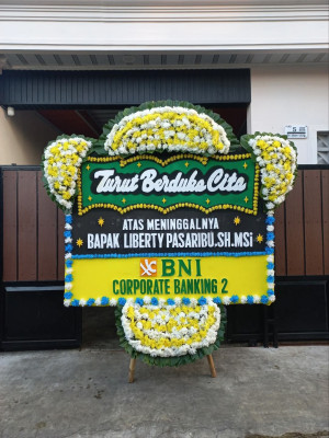 Papan Bunga Duka di Kajai